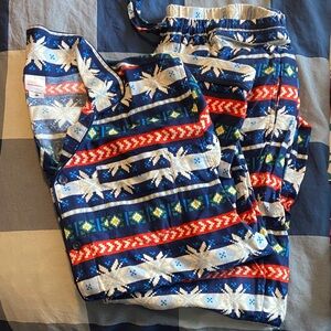 Hanna Andersson Snowflake Pattern Pajama Set